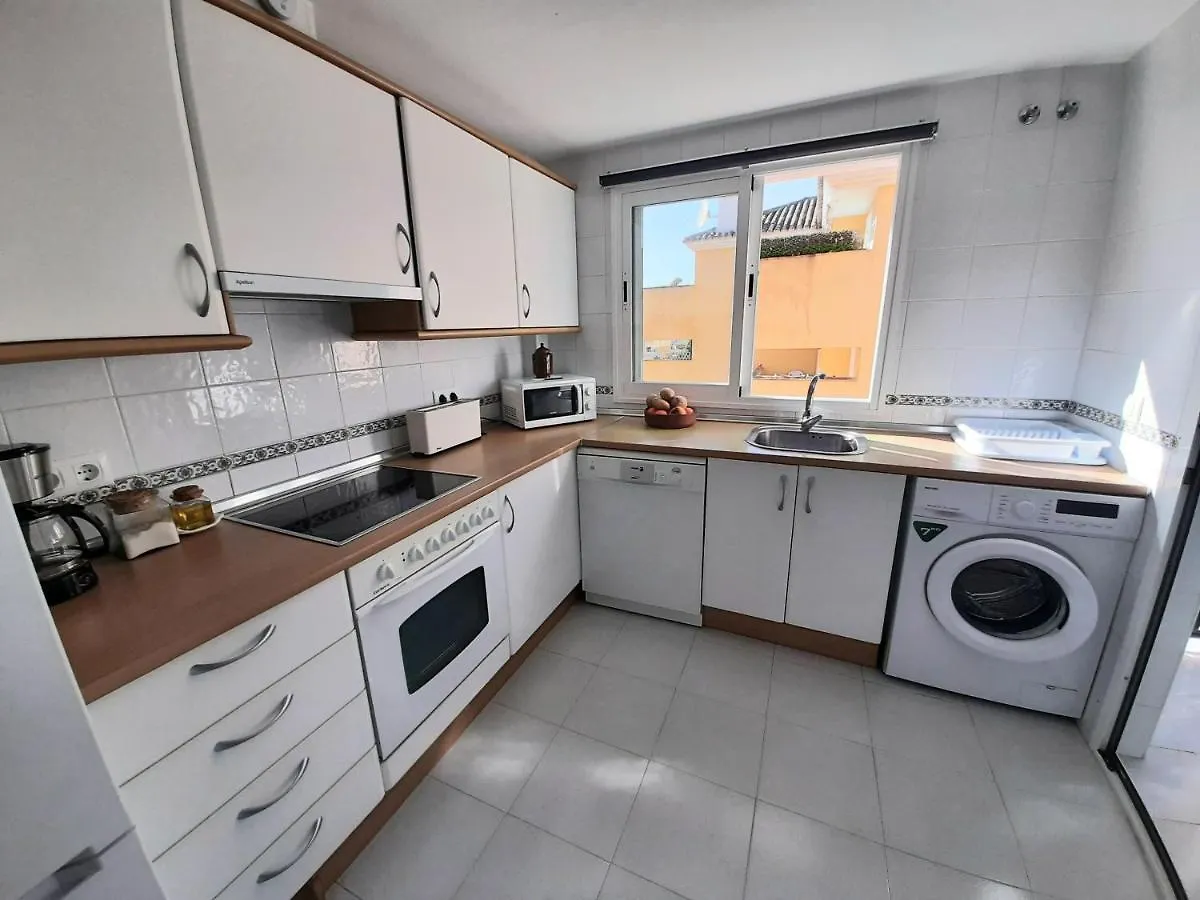 Costa del sol, Apartamento completo, amplio y acogedor con 3 habitaciones, piscinas, Riviera del sol, Mijas, Málaga